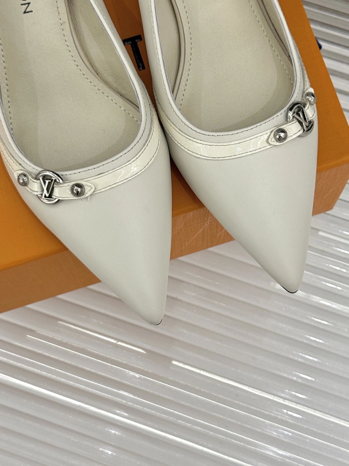 COCO-- 8V Heel height：5.5CM Calfskin sheepskin item:E-X158C1829